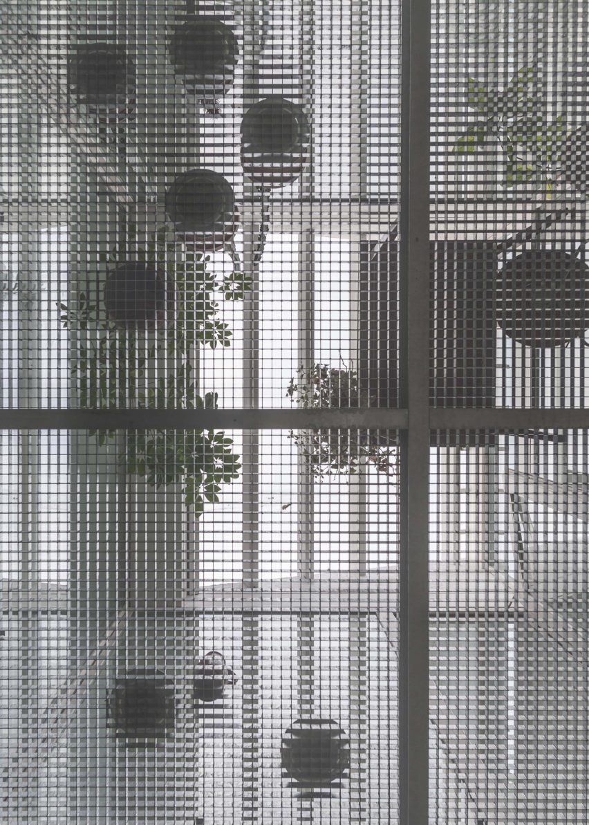 Casa CCFF by Leopold Banchini Architects in Lancy, Switzerland