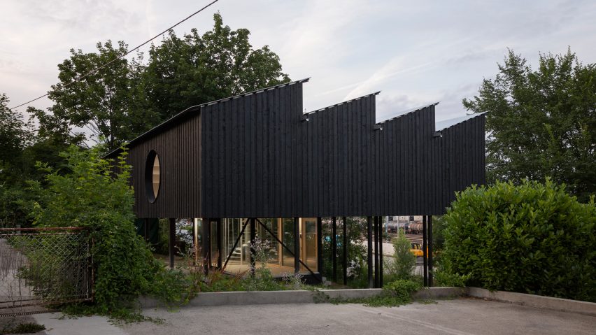 Casa CCFF by Leopold Banchini Architects in Lancy, Switzerland