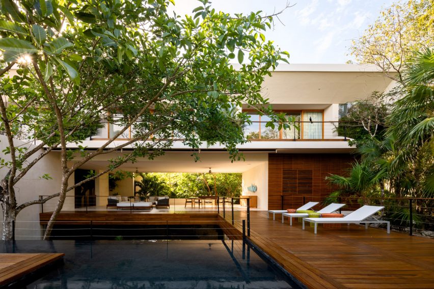 Casa Cozumel by Sordo Madaleno Arquitectos
