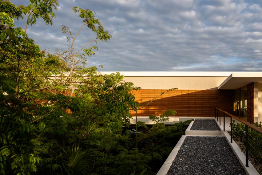 Casa Cozumel by Sordo Madaleno Arquitectos