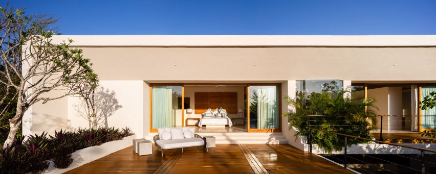 Casa Cozumel by Sordo Madaleno Arquitectos
