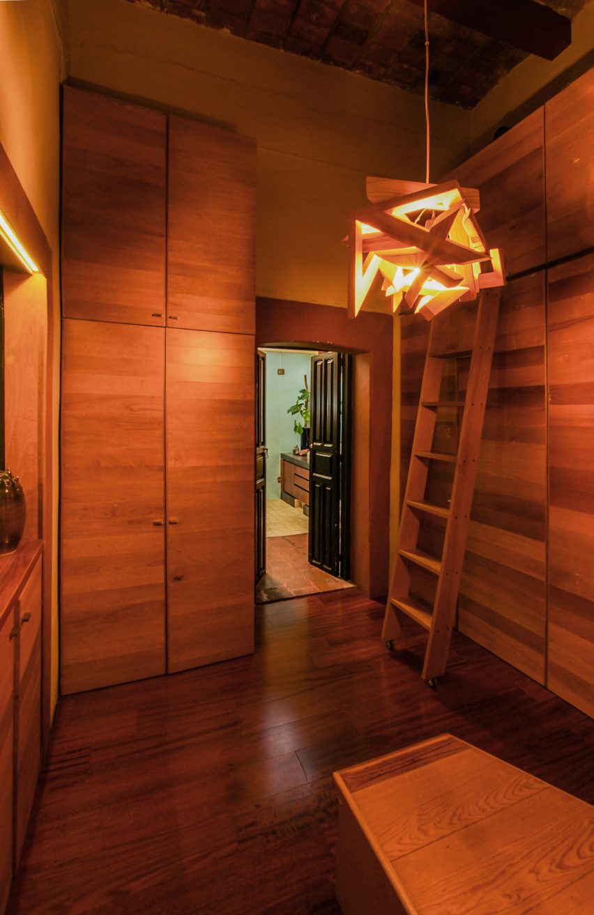 Ceiba House by Jorge Ramirez
