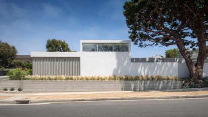 Corner Pocket House by Edward Ogosta Architecture