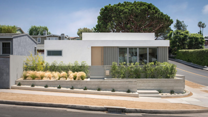 Corner Pocket House by Edward Ogosta Architecture
