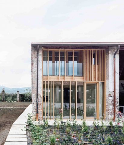 Country home in Chievo, Verona by Studio Wok
