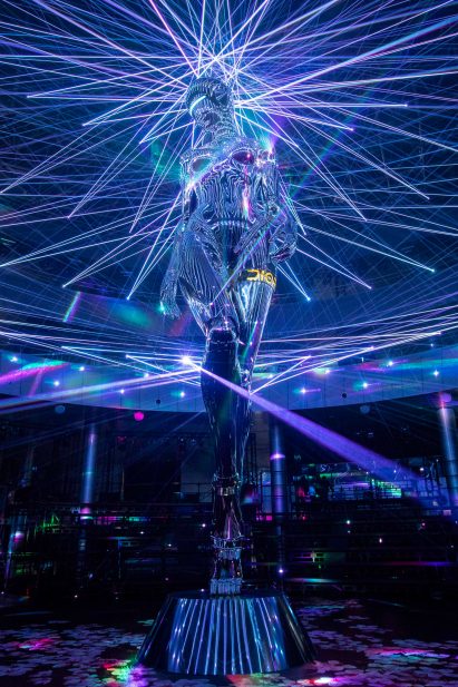Dior commissioned Hajime Soramaya to build a 12 metre tall sculpture of a robot