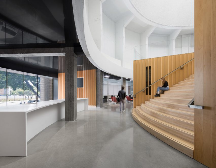 Dow Planetarium by Menkes Shooner Dagenais LeTourneux Architectes