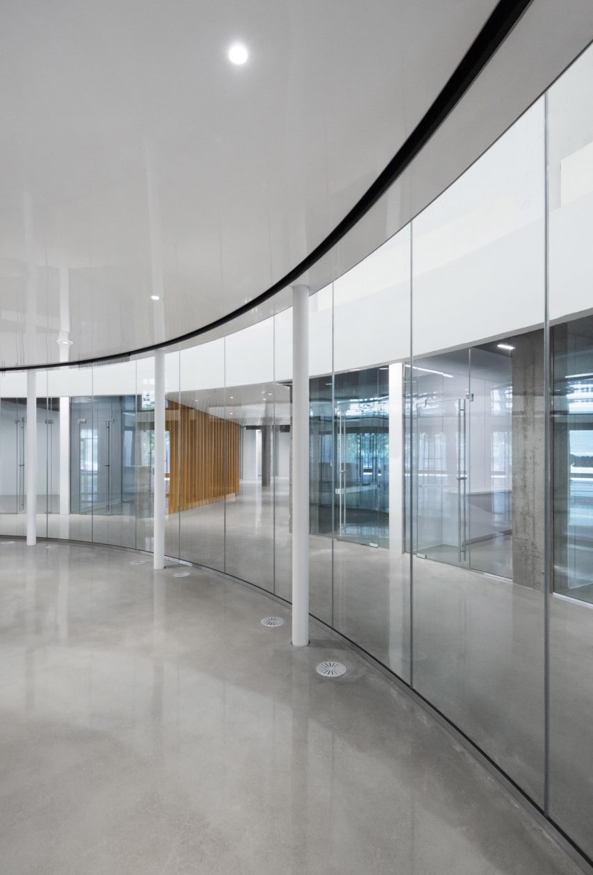 Dow Planetarium by Menkes Shooner Dagenais LeTourneux Architectes