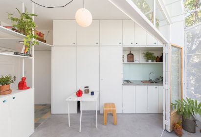 Tiny El Camarin apartment by IR Arquitectura