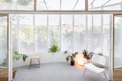 Tiny El Camarin apartment by IR Arquitectura