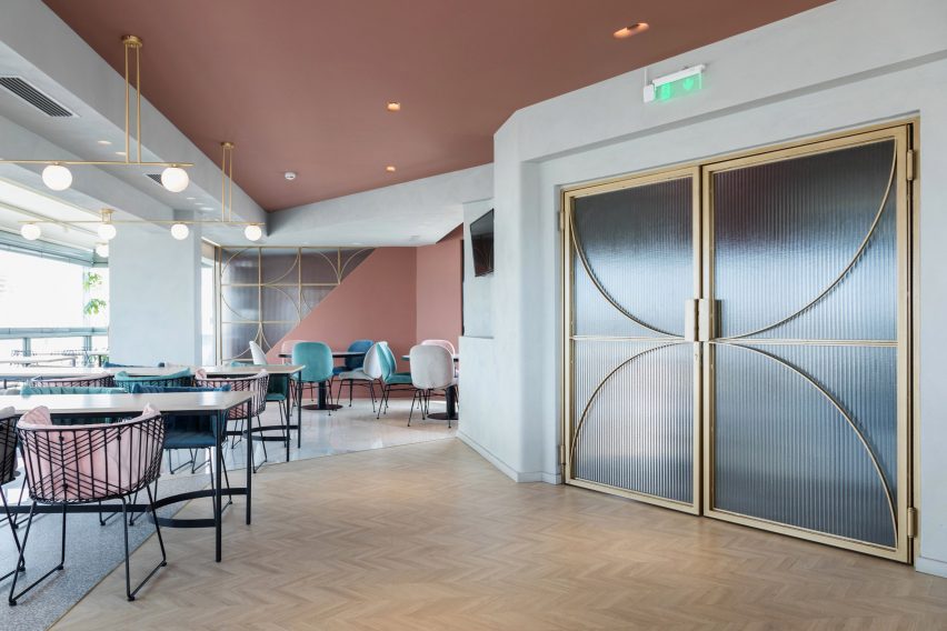 Fluo Evripidis hotel
