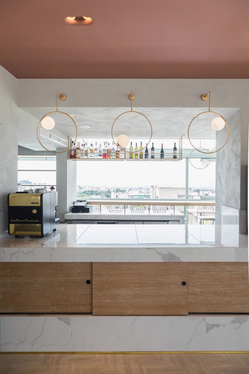 Fluo Evripidis hotel