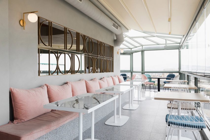 Fluo Evripidis hotel