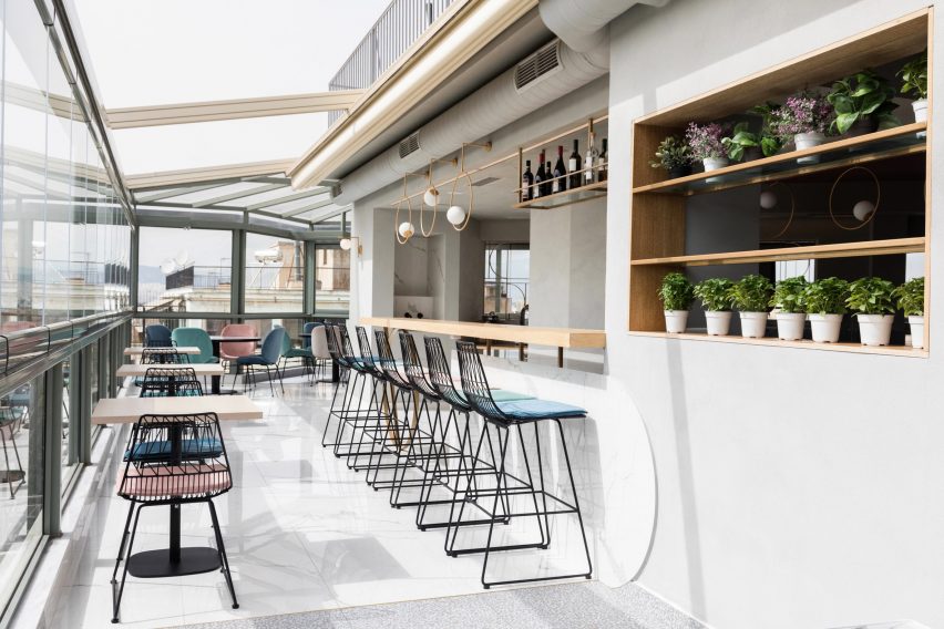 Fluo Evripidis hotel
