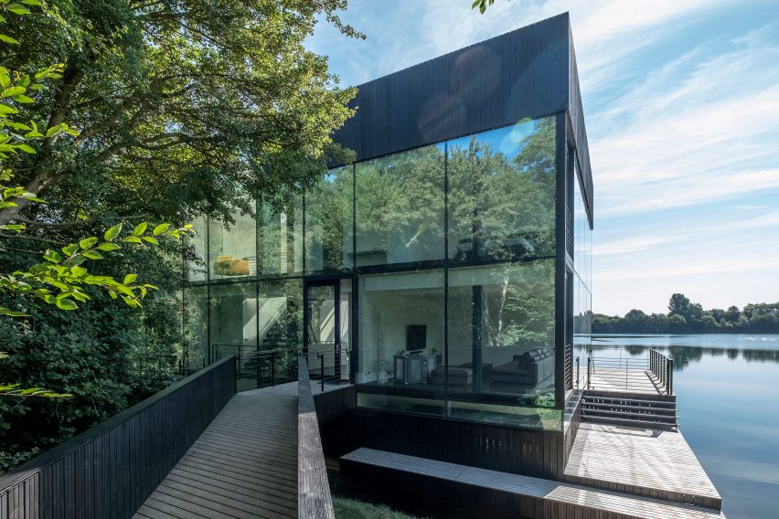 Glass Villa in the lake by Mecanoo in Lechlade, United Kingdom