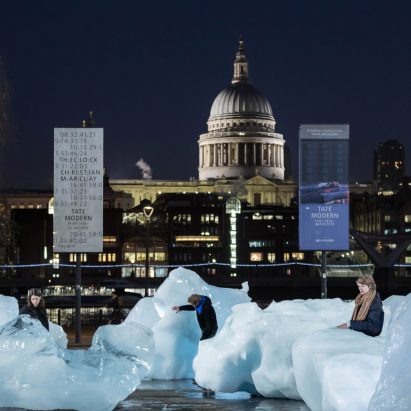 Olafur Eliasson installs giant blocks of glacial ice across London