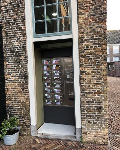 Marije Vogelzang's secret vending machine