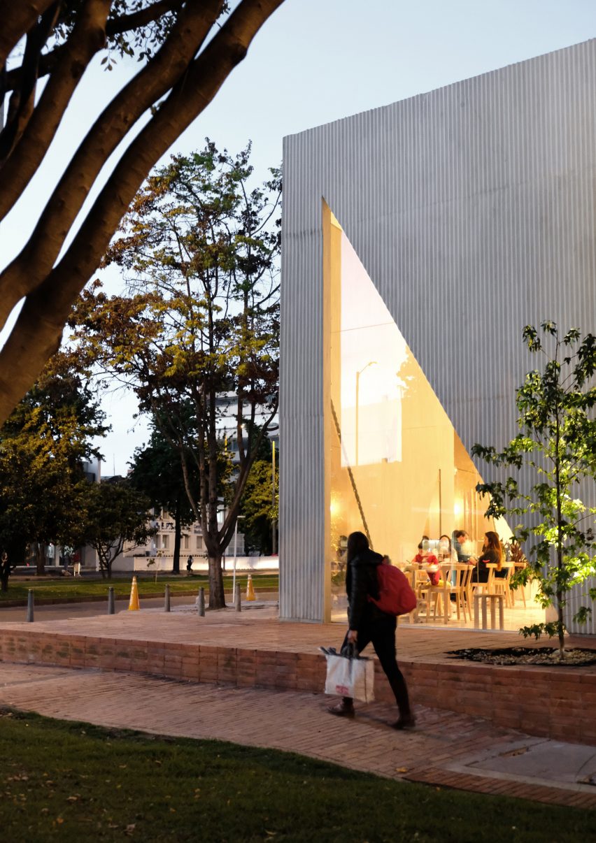 Masa by Studio Cadena