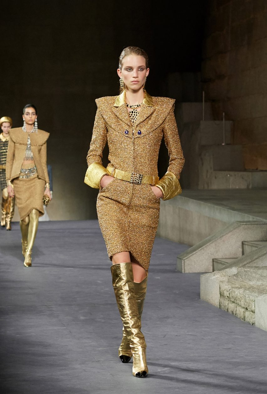 Chanel's 2018/19 Métiers d'art collection