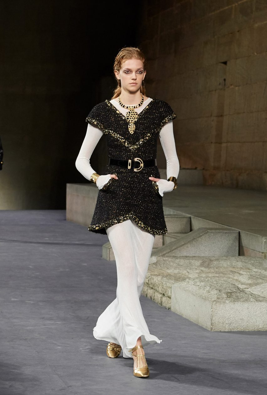 Chanel's 2018/19 Métiers d'art collection
