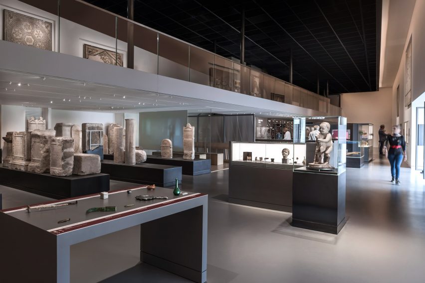 Interiors of Musée de la Romanité of Nîmes by Elizabeth de Portzamparc