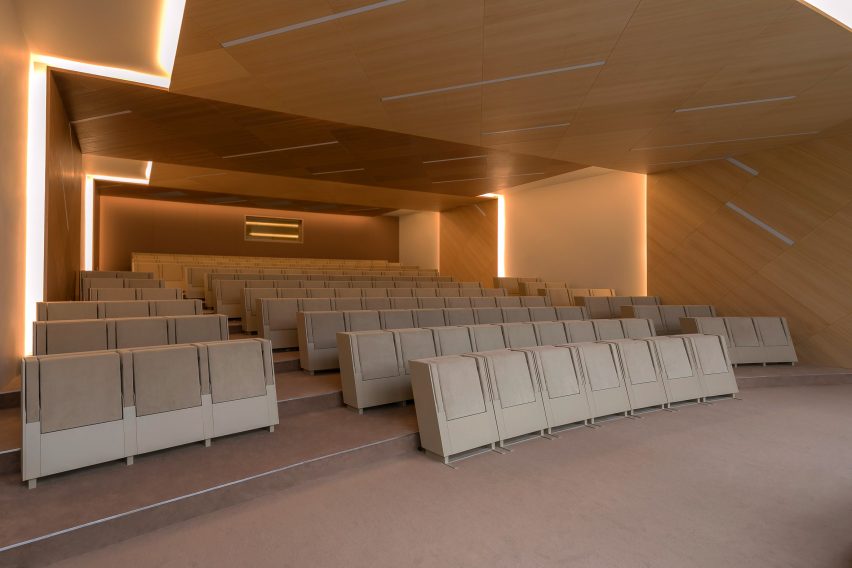 Interiors of Musée de la Romanité of Nîmes by Elizabeth de Portzamparc