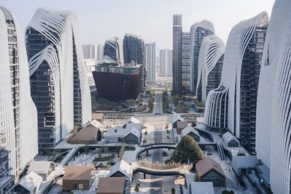 Nanjing Zendai Himalayas Center by MAD