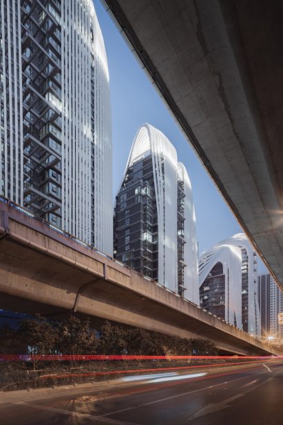 Nanjing Zendai Himalayas Center by MAD
