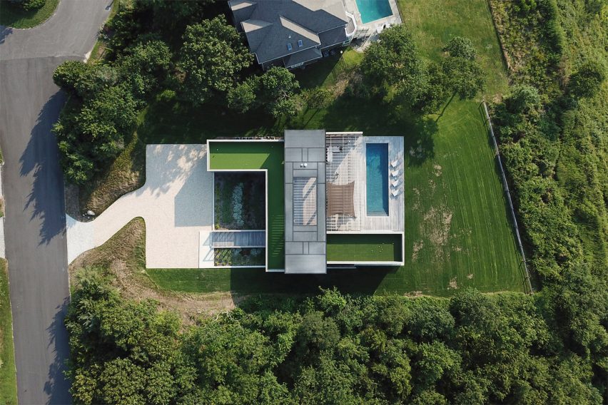 North Fork Bluff House by Resolution 4 Architecture