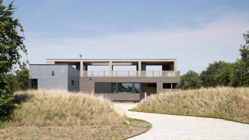 North Fork Bluff House by Resolution 4 Architecture