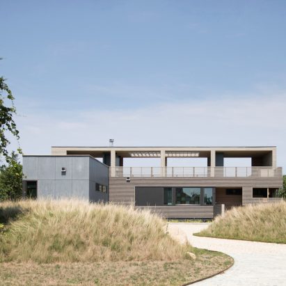North Fork Bluff House by Resolution 4 Architecture