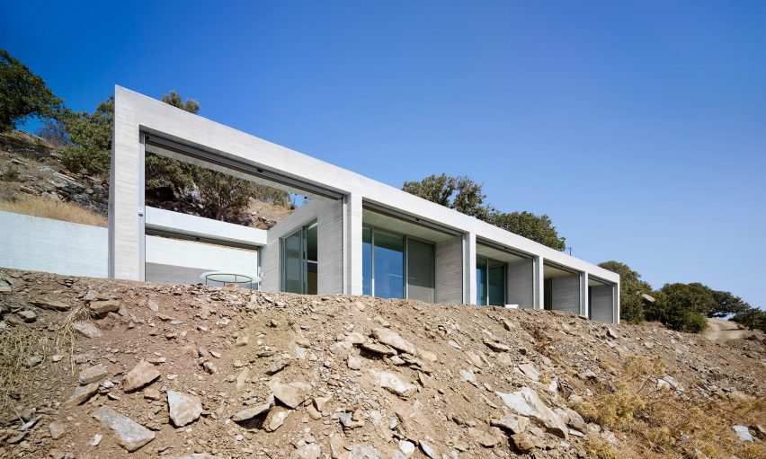 Parallel House by En Route Architects