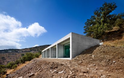 Parallel House by En Route Architects