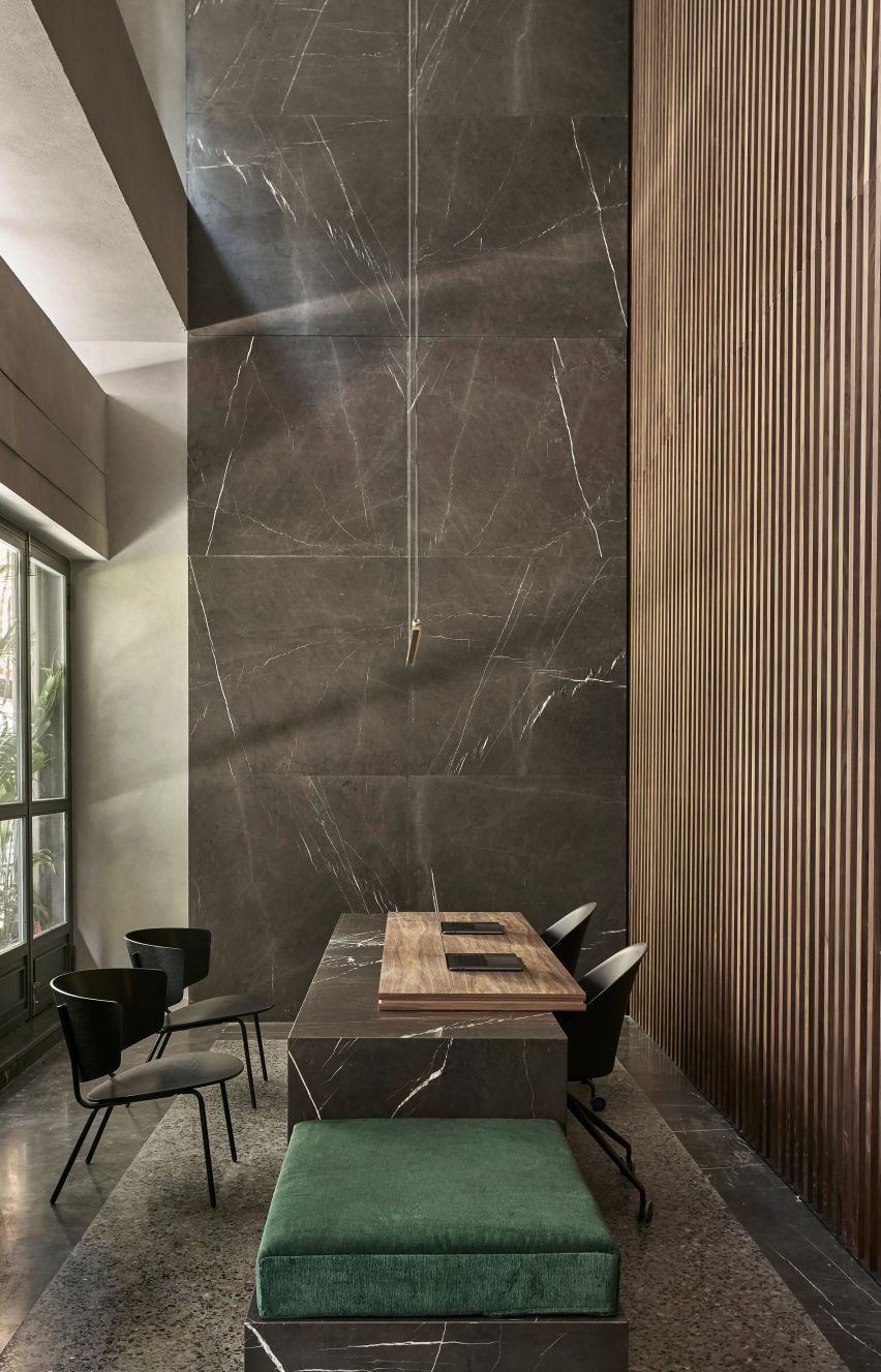 Perianth Hotel by K-Studio
