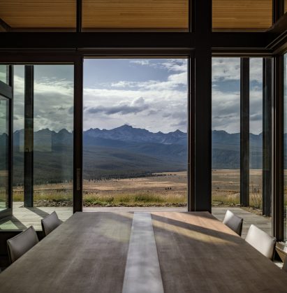 Shaw Mesa Residence by Michael Doty Associates