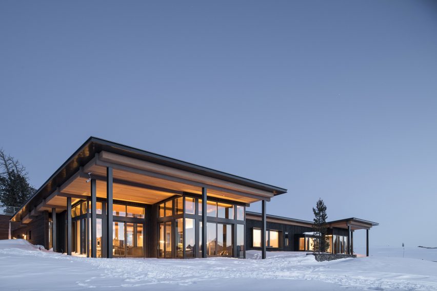 Shaw Mesa Residence by Michael Doty Associates