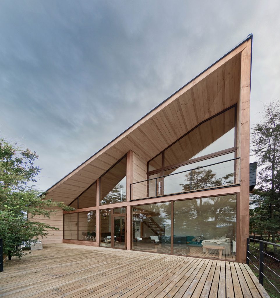 Split House by Hsu Gabriel Architects