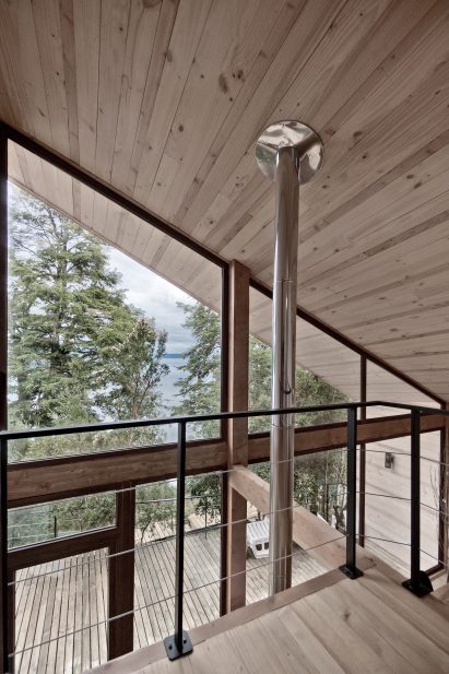 Split House by Hsu Gabriel Architects