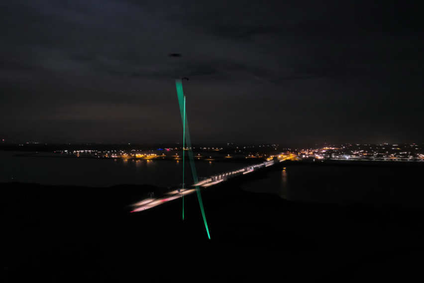 Windvogel energy-generating kites by Studio Roosegaarde