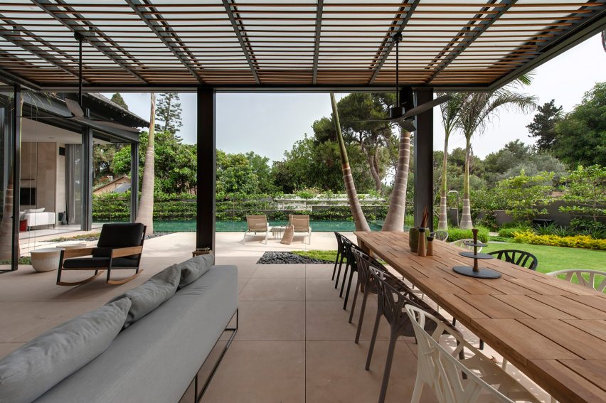 Vitrosca Promotion, B House by Eran Binderman and Rama Dotan