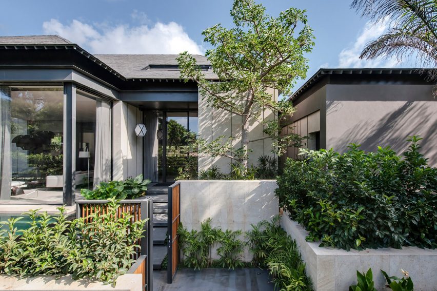 Vitrosca Promotion, B House by Eran Binderman and Rama Dotan