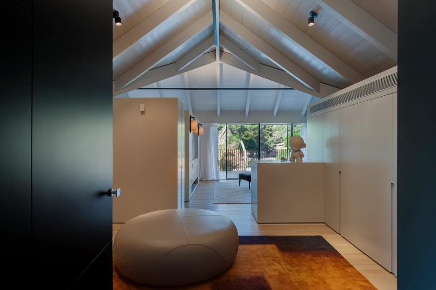 Vitrosca Promotion, B House by Eran Binderman and Rama Dotan
