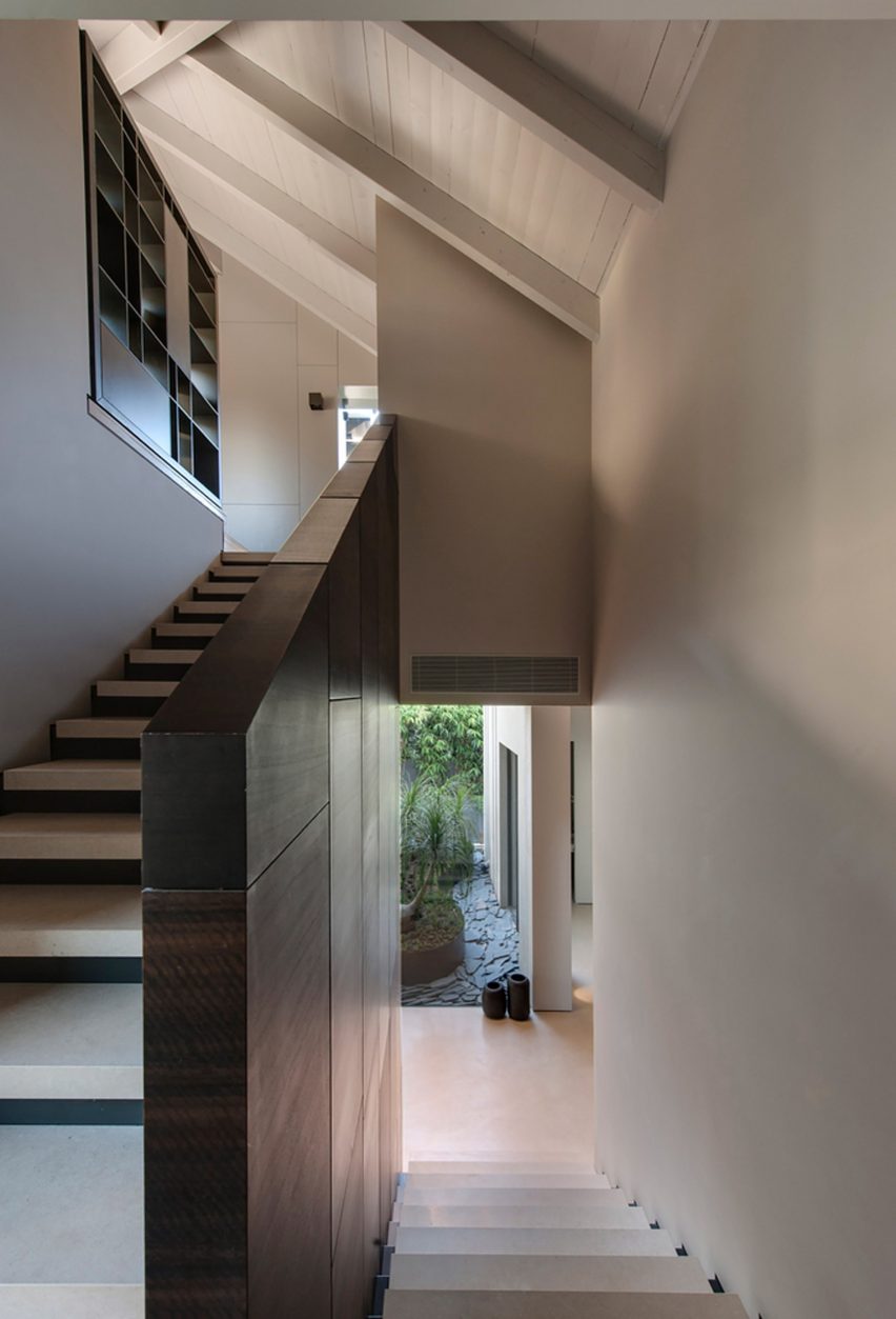 Vitrosca Promotion, B House by Eran Binderman and Rama Dotan