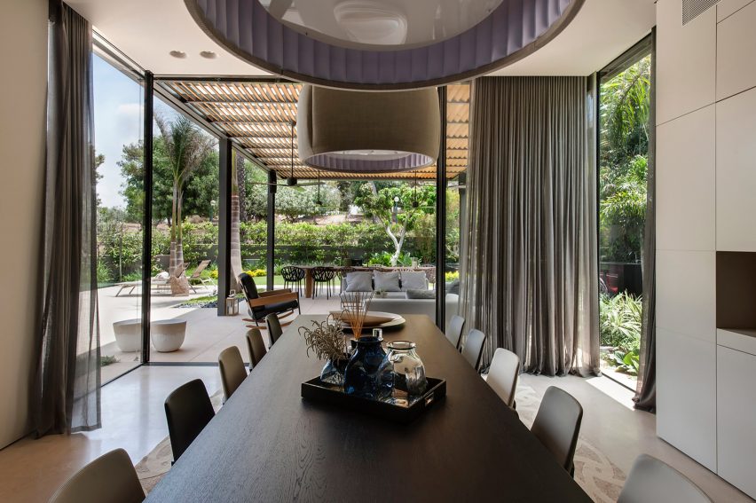 Vitrosca Promotion, B House by Eran Binderman and Rama Dotan