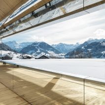 Doug Aitken Gstaad mirrored house installation