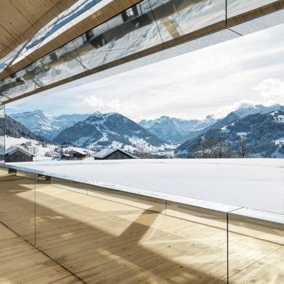 Doug Aitken Gstaad mirrored house installation