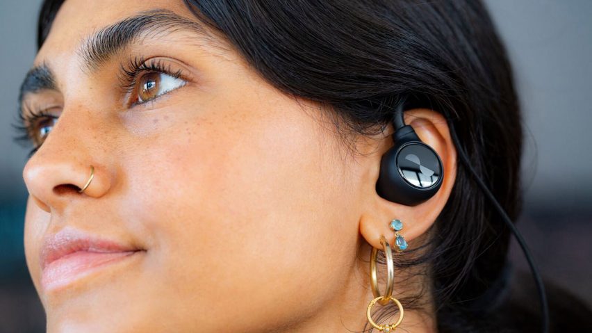 Nura loop headphones