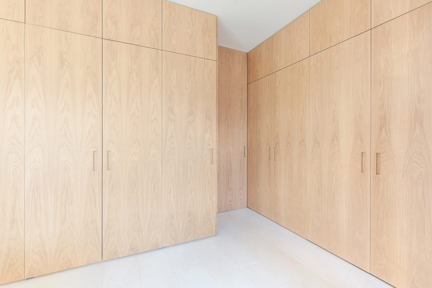 Interiors of Argentona Apartment, designed by YLAB Arquitectos