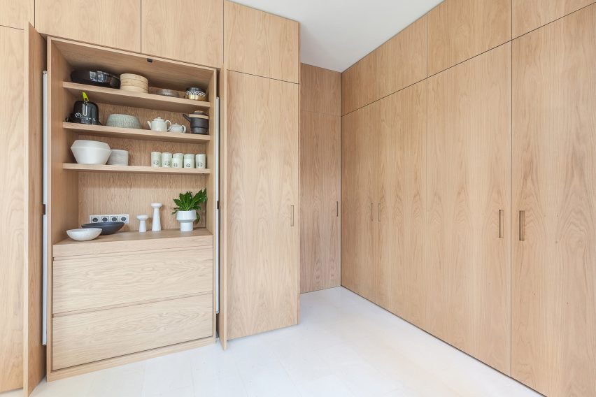 Interiors of Argentona Apartment, designed by YLAB Arquitectos