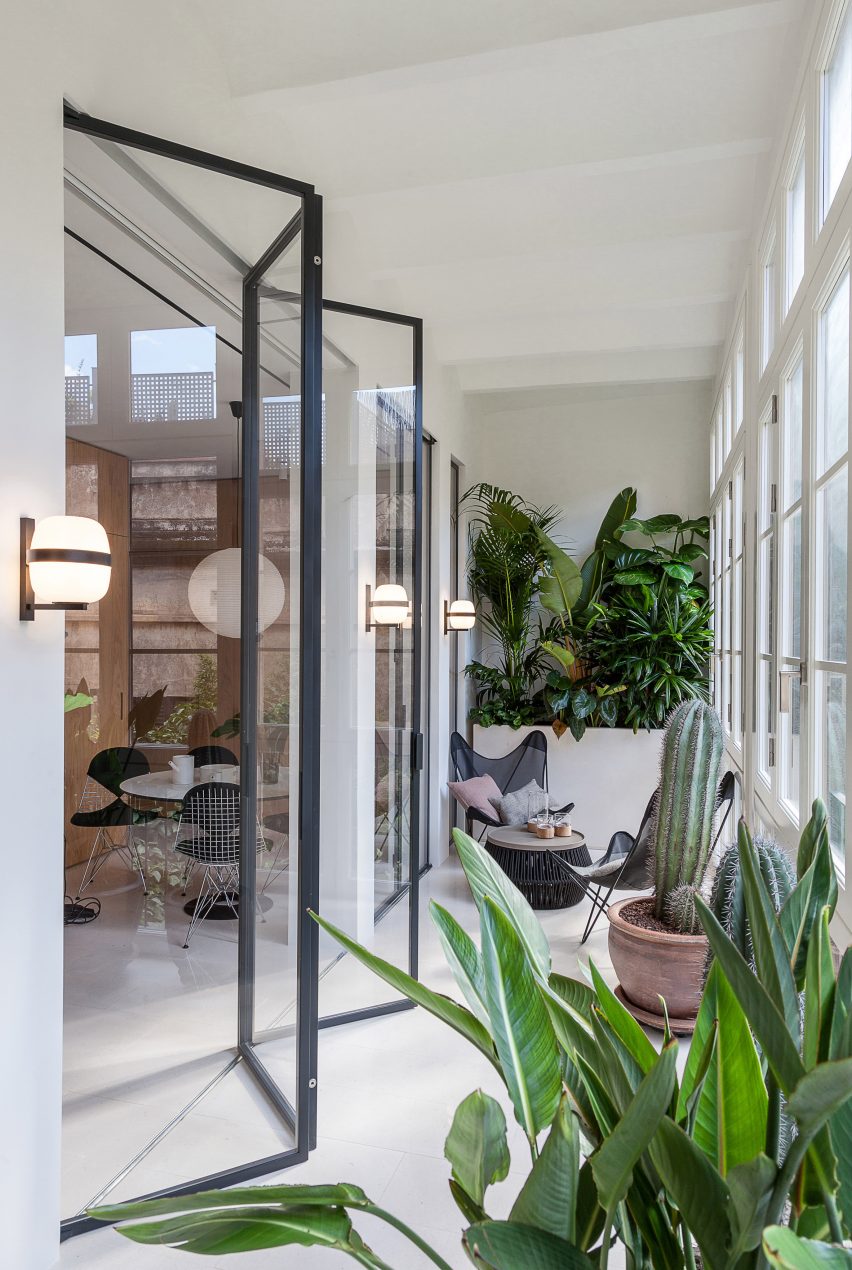 Interiors of Argentona Apartment, designed by YLAB Arquitectos